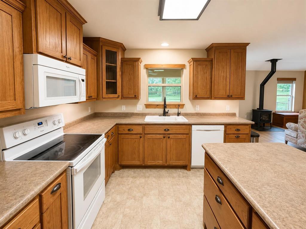 767 County Road 1218 Property Photo 5