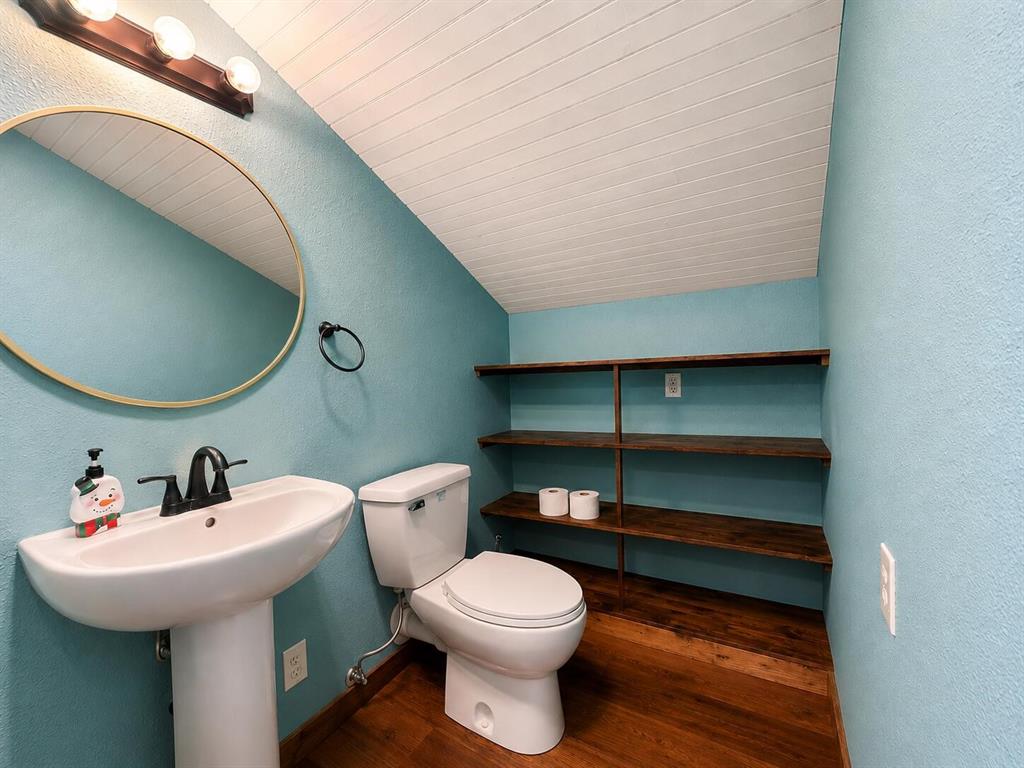 767 County Road 1218 Property Photo 20
