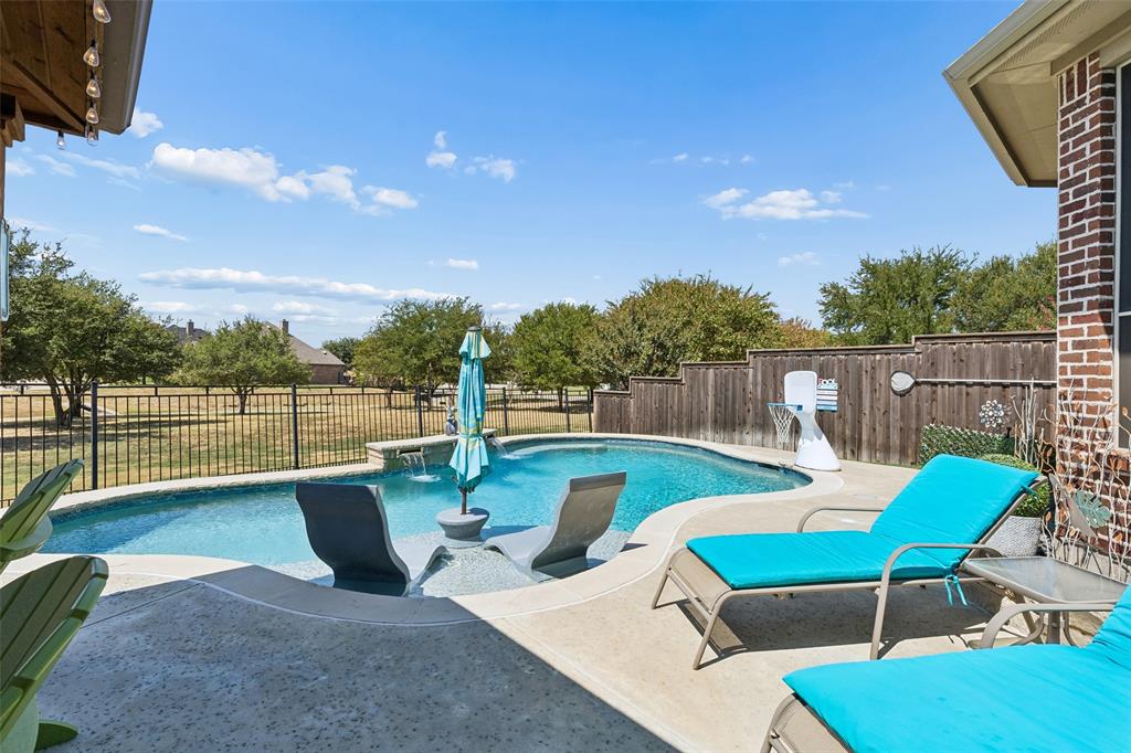 7625 Ridgedale Court Property Photo 1