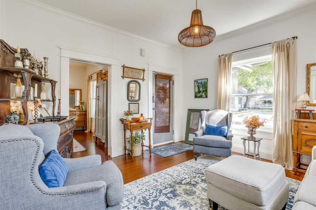 1116 W Arlington Avenue Property Photo 10
