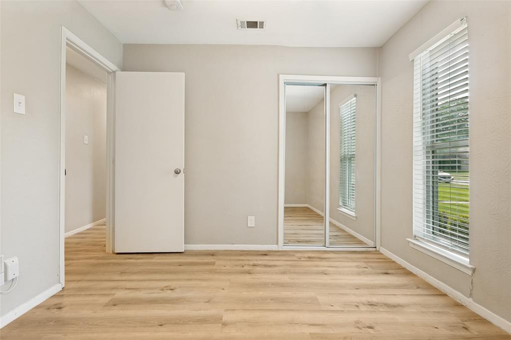 2117 Oak Brook Drive Property Photo 15