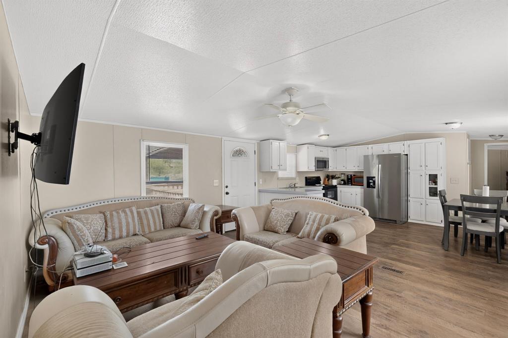 8108 Gray Mist Court Property Photo 9