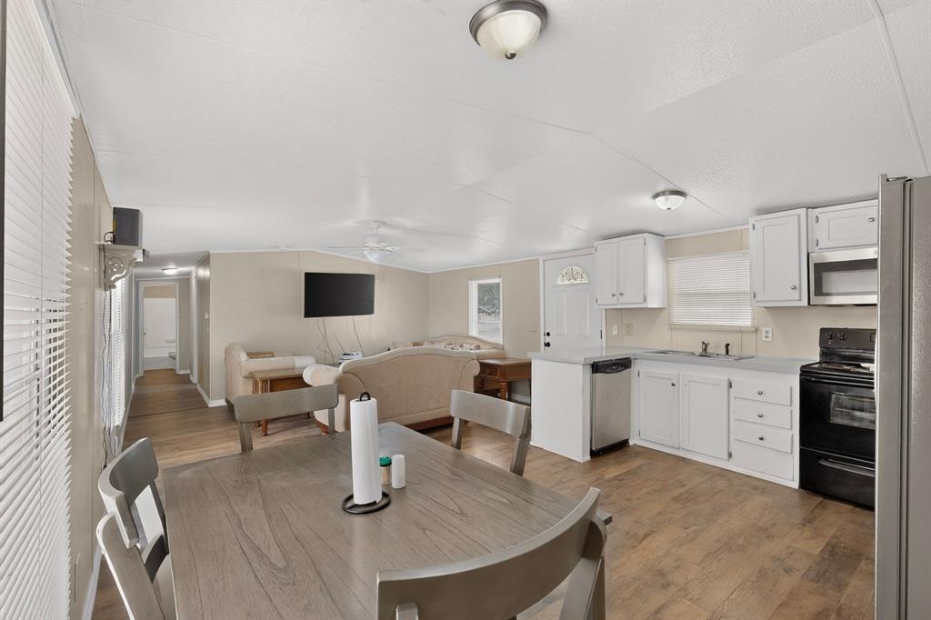 8108 Gray Mist Court Property Photo 12
