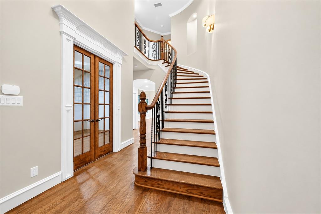 5418 Martel Avenue Property Photo 2