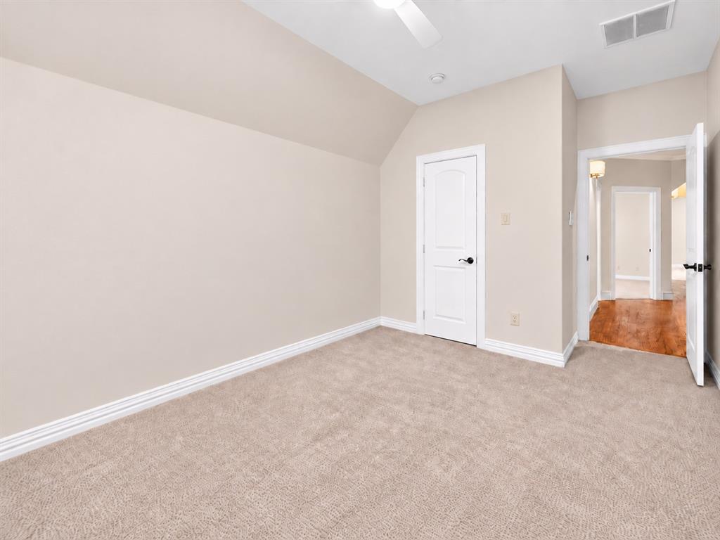 5418 Martel Avenue Property Photo 20