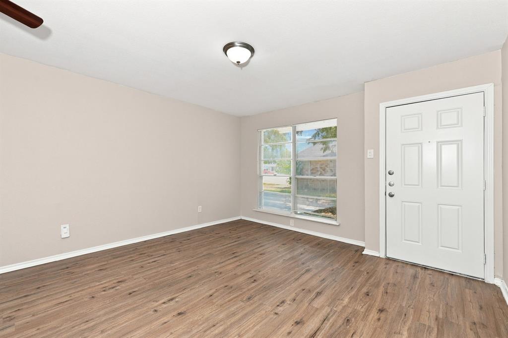 4349 Chestnut Drive Property Photo 3