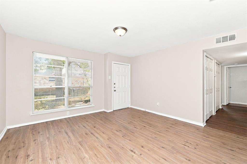 4349 Chestnut Drive Property Photo 5