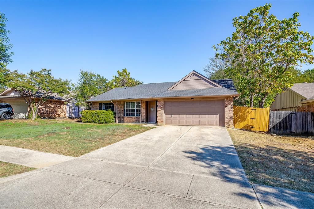 5921 Chisholm Trail Property Photo 1