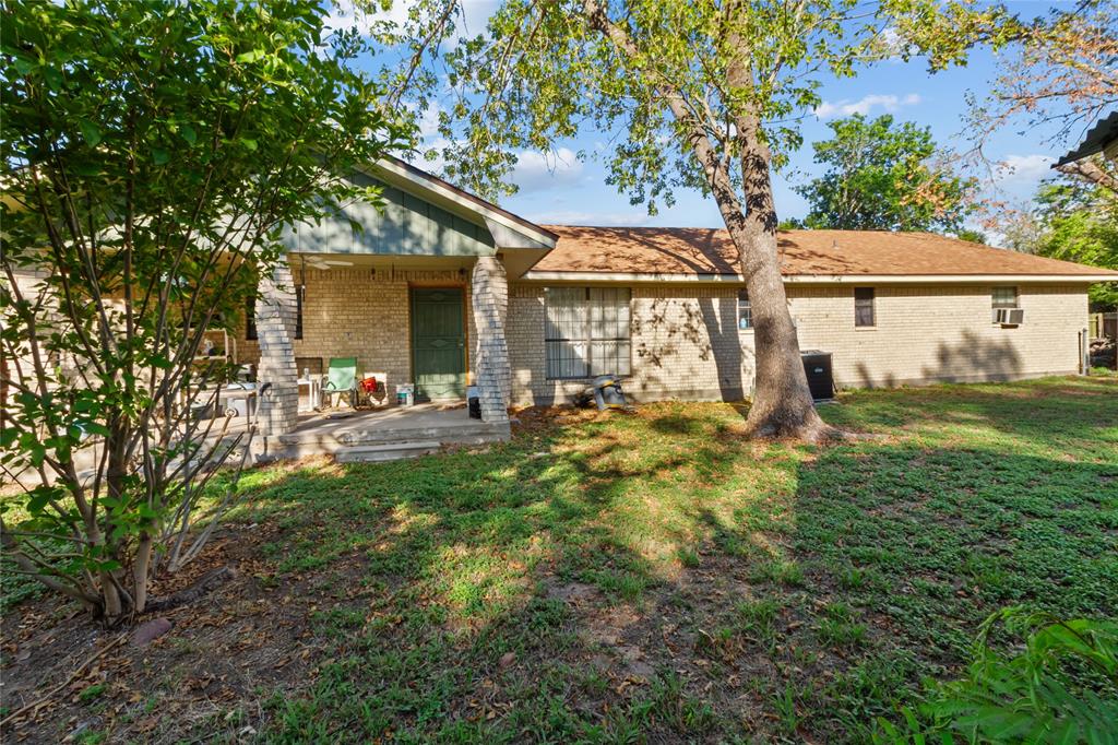 400 S 8th Avenue Property Photo 8