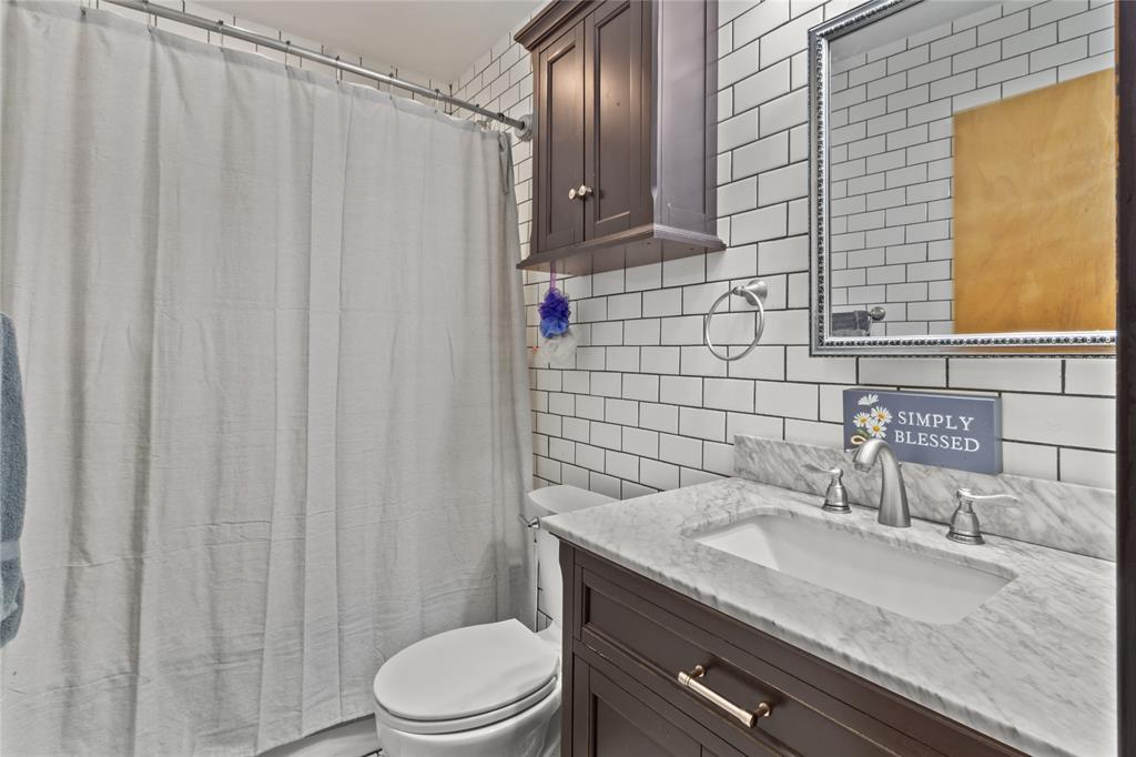 400 S 8th Avenue Property Photo 16