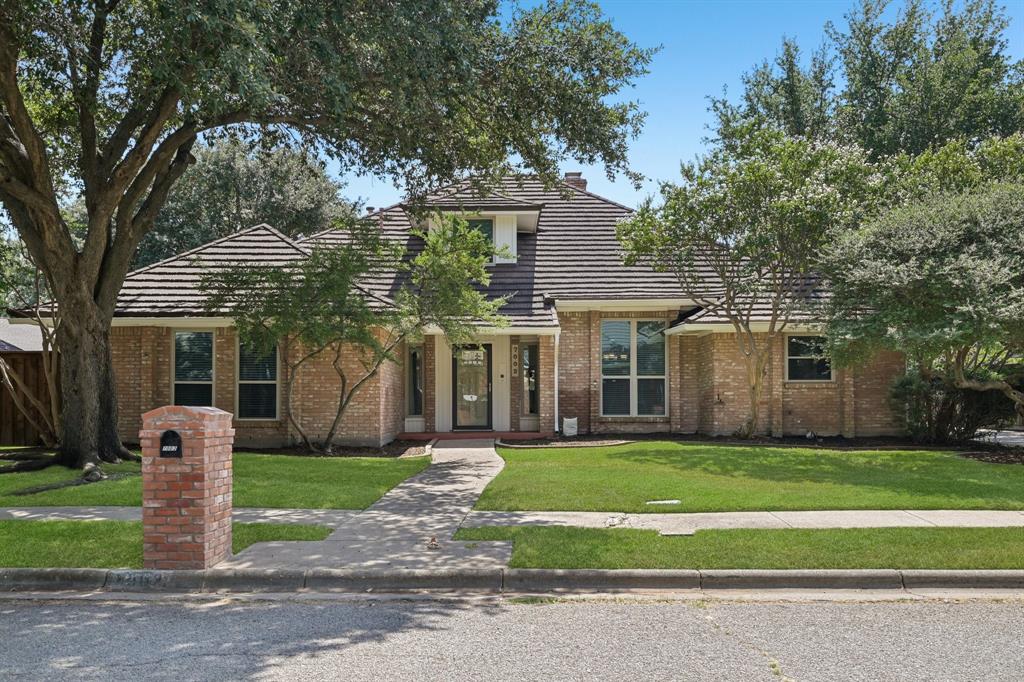7002 Lake Louise Drive Property Photo 1