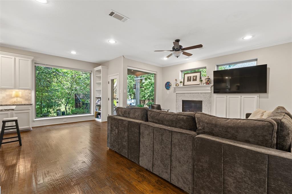 2904 Meadow Glen Drive Property Photo 16