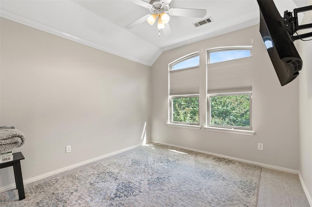 2904 Meadow Glen Drive Property Photo 29