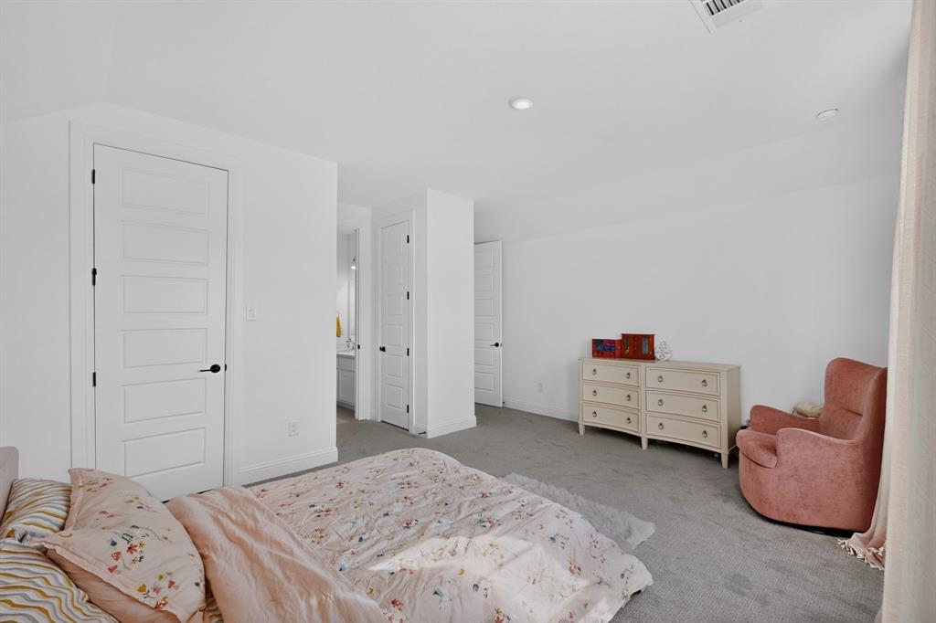1212 Olive Drive Property Photo 30