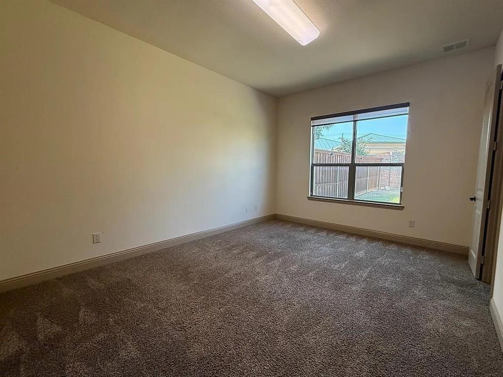 9001 Blue Water Drive Property Photo 6