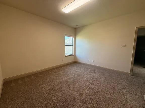 9001 Blue Water Drive Property Photo 17