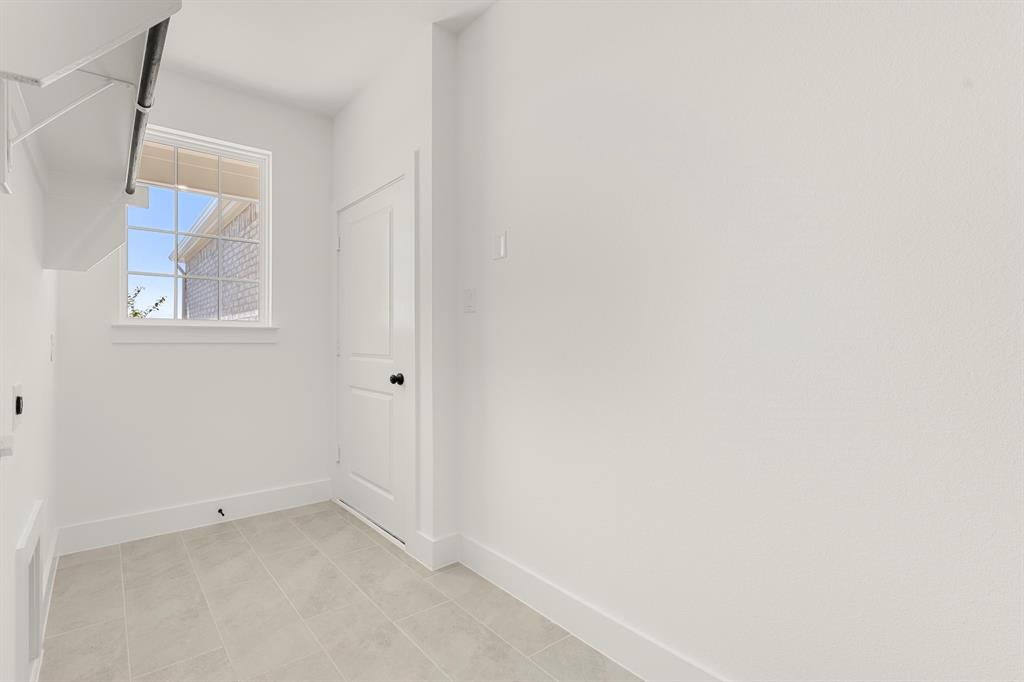 3038 Sweet Birch Lane Property Photo 4