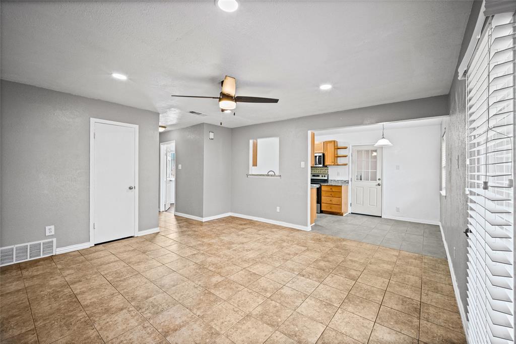 6511 Baraboo Drive Property Photo 9