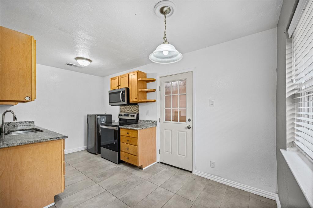 6511 Baraboo Drive Property Photo 14