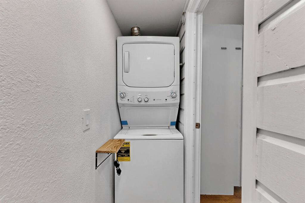 4214 Falls Drive Property Photo 17