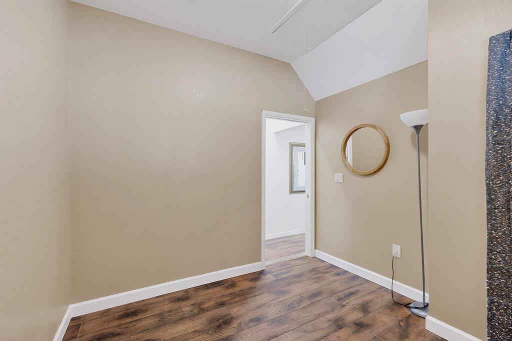 4214 Falls Drive Property Photo 26