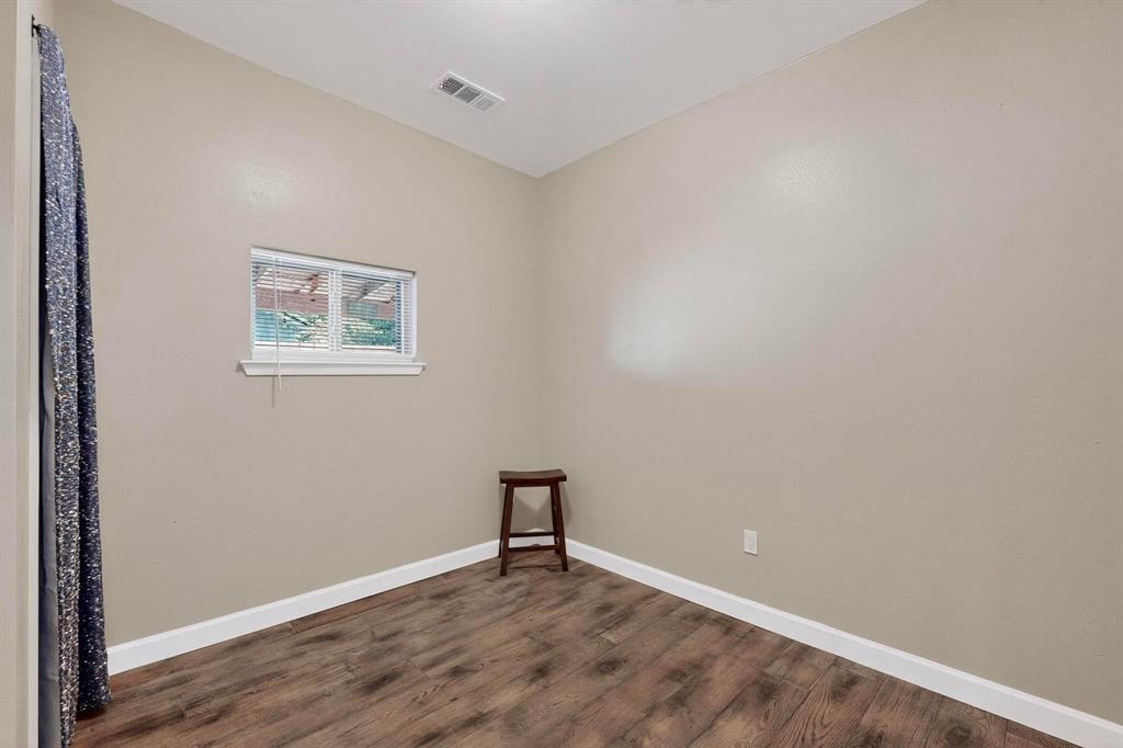 4214 Falls Drive Property Photo 29