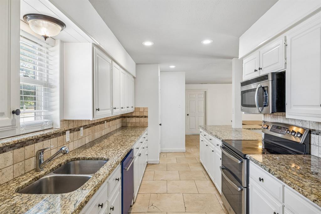 8380 San Cristobal Drive Property Photo 4