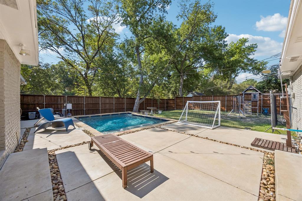 8380 San Cristobal Drive Property Photo 9