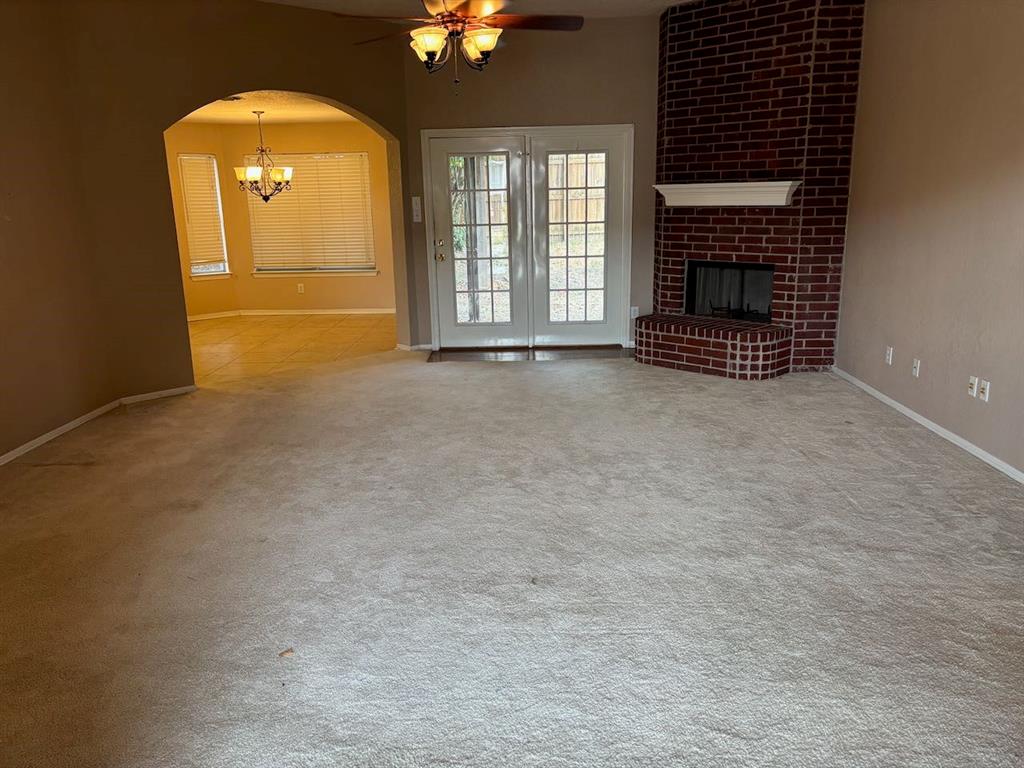 8109 Fox Chase Drive Property Photo 2