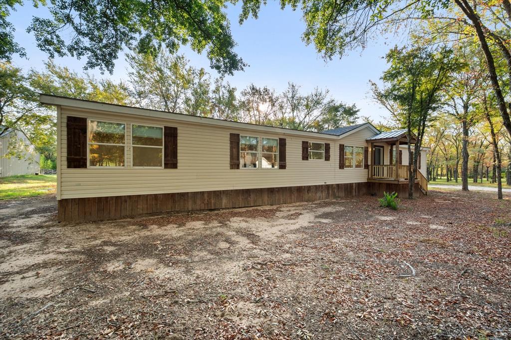114 Kingswood Drive Property Photo 1