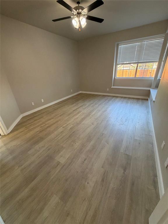 2300 Brooklake Street Property Photo 10