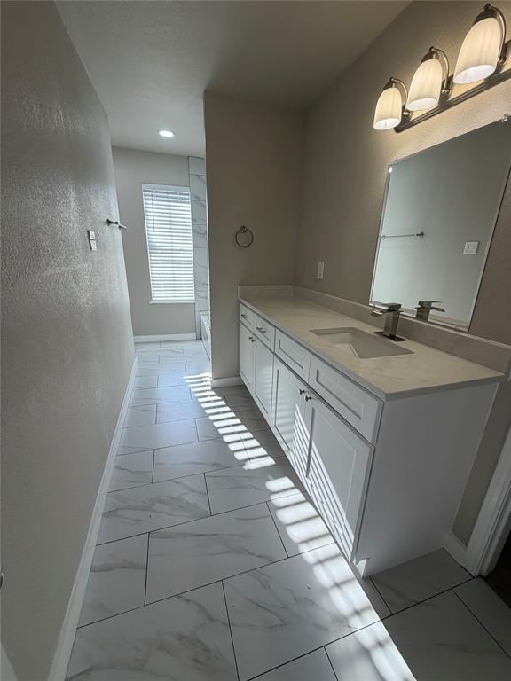 2300 Brooklake Street Property Photo 15