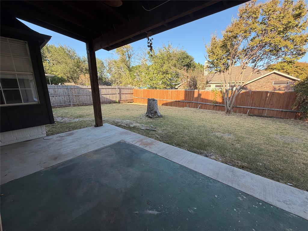 2300 Brooklake Street Property Photo 22