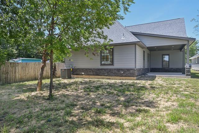 2936 Henry Road Property Photo 26