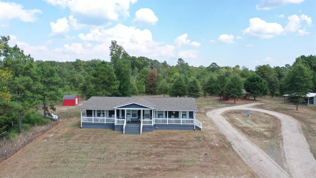 2924 Us-59 Property Photo 1
