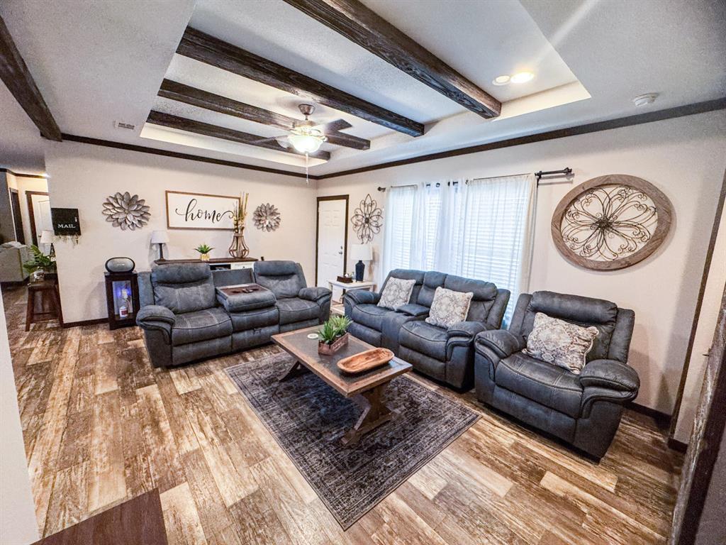 2924 Us-59 Property Photo 5