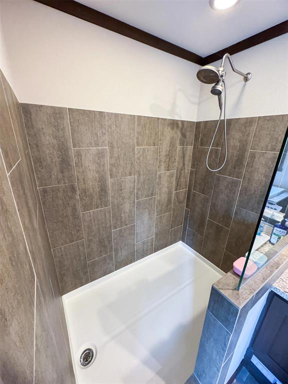 2924 Us-59 Property Photo 20