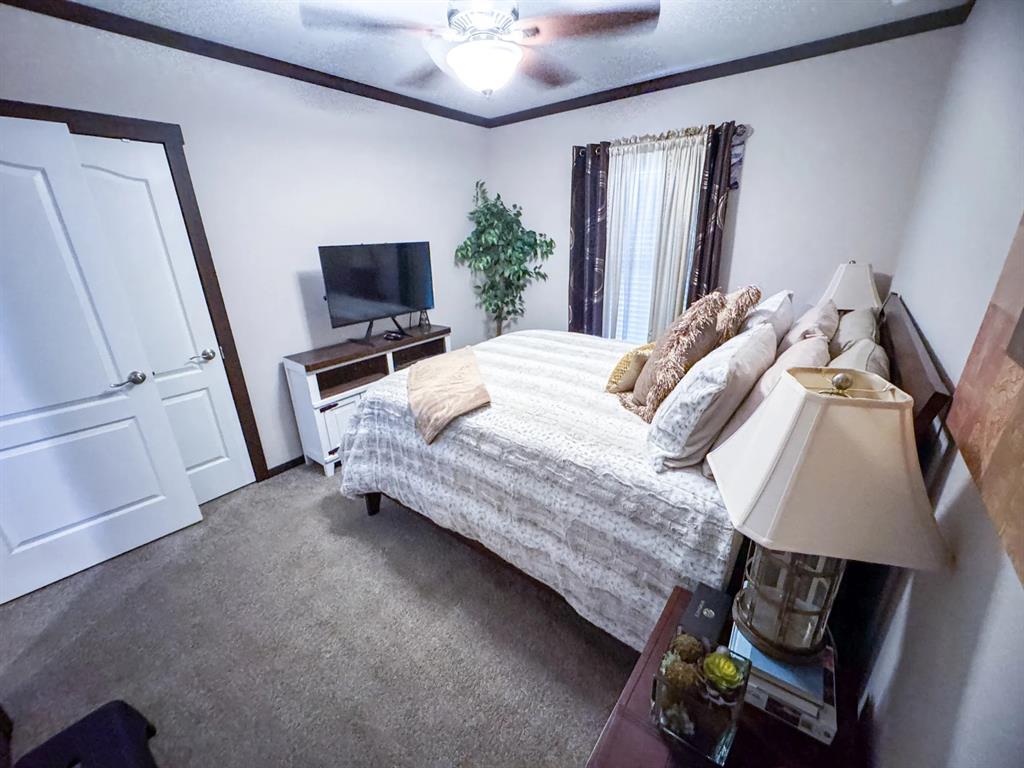 2924 Us-59 Property Photo 23