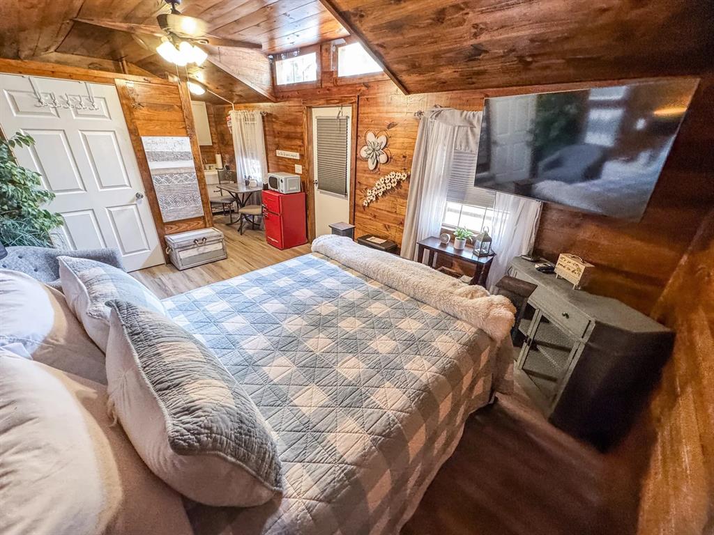 2924 Us-59 Property Photo 26