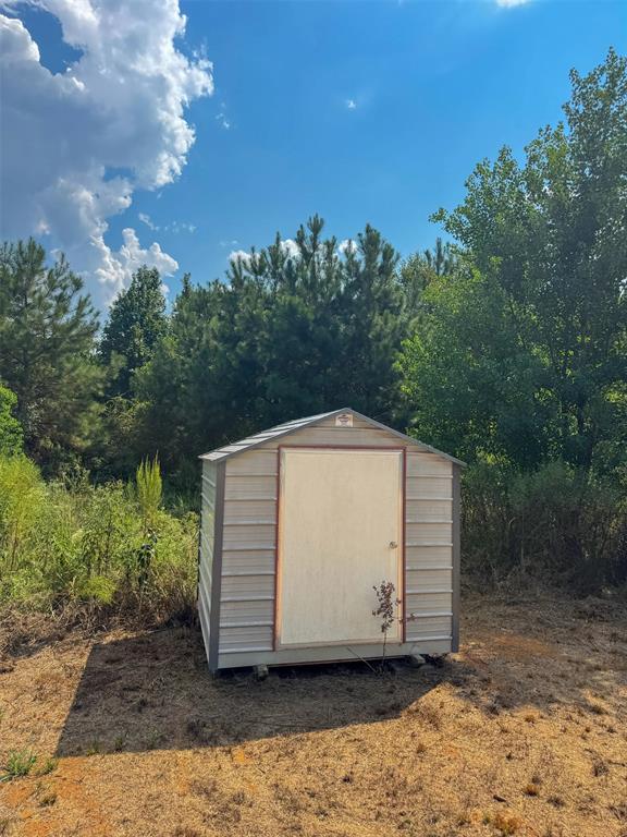 2924 Us-59 Property Photo 36