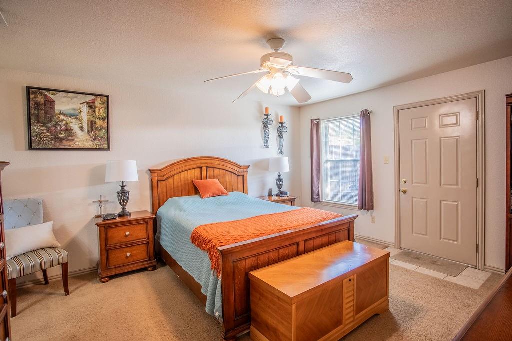 207 Roeser Street Property Photo 14