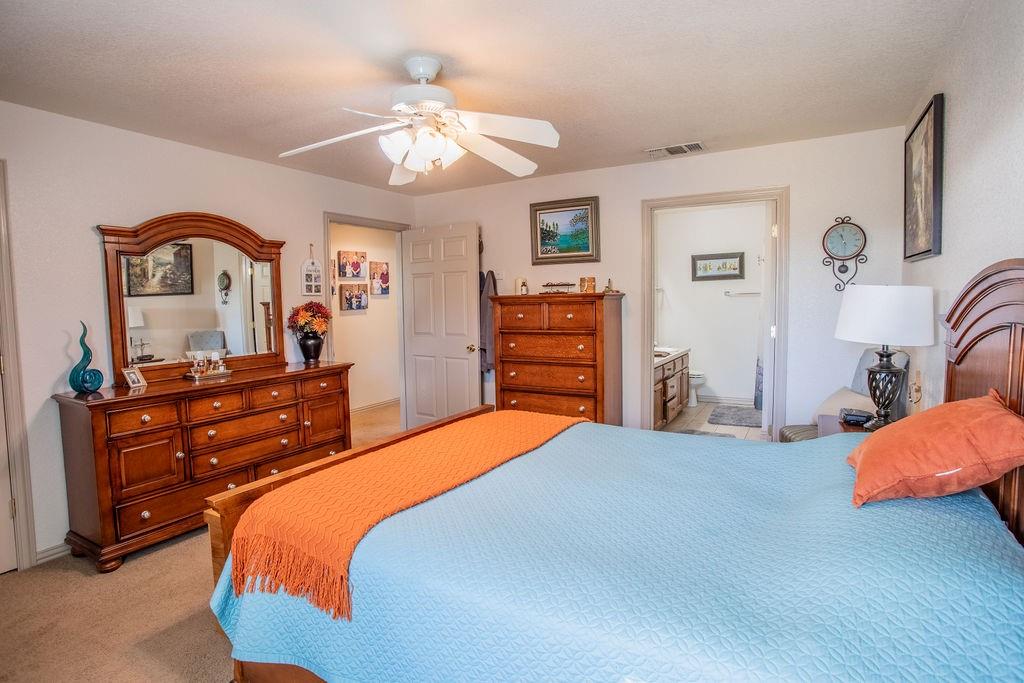 207 Roeser Street Property Photo 15