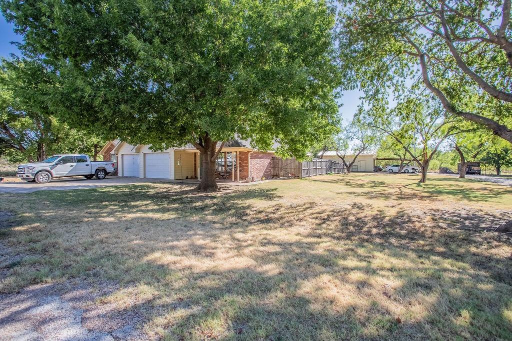207 Roeser Street Property Photo 24