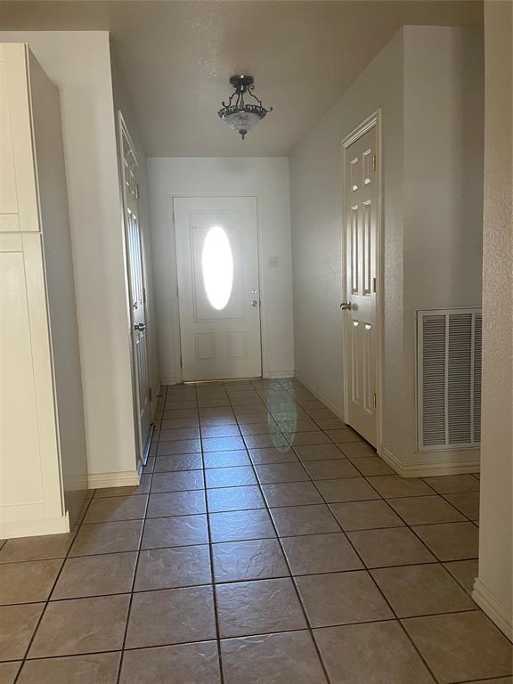 207 Roeser Street Property Photo 26