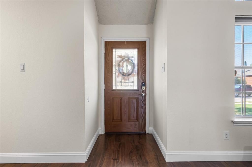 10012 Concord Drive Property Photo 8