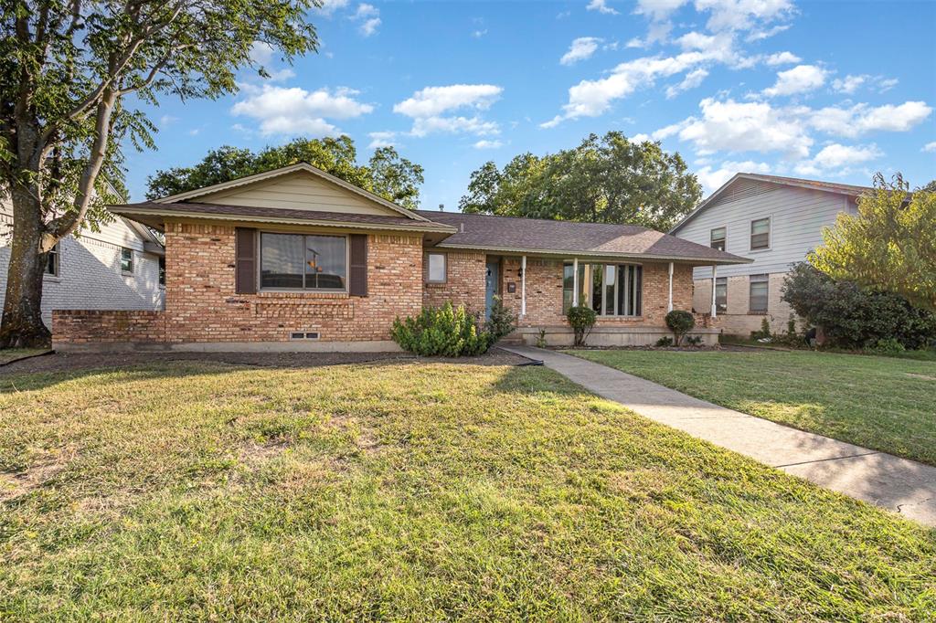2640 Lakeland Drive Property Photo 1