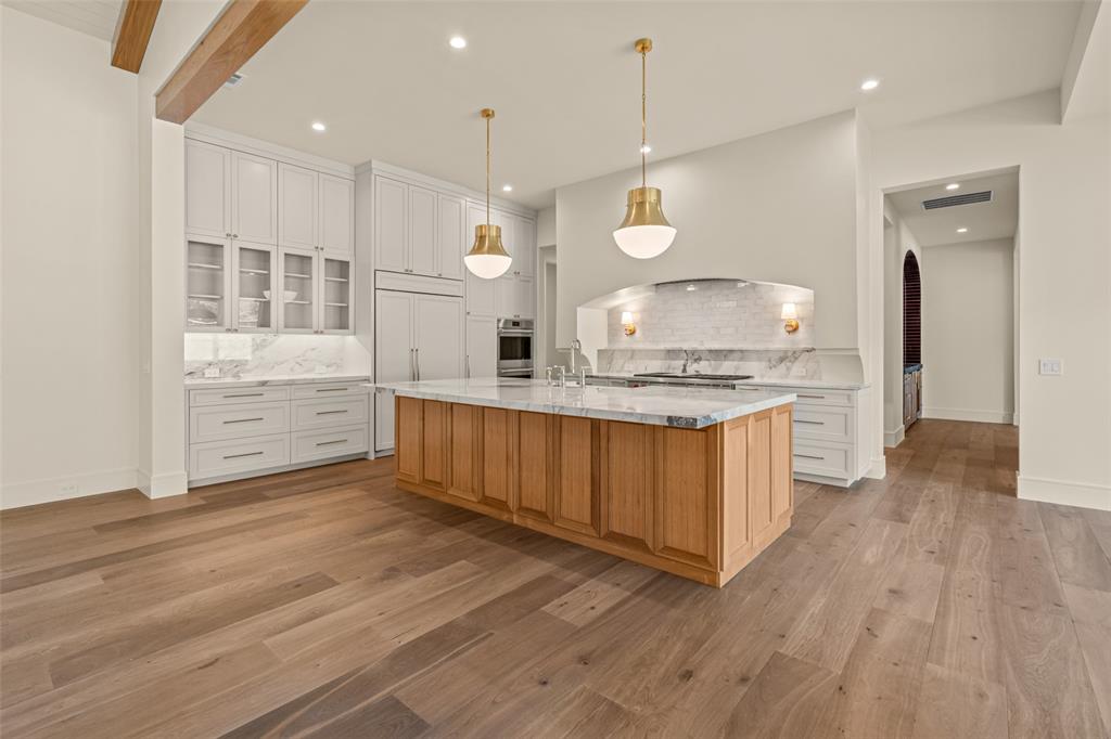 8041 Encanto Way Property Photo 14