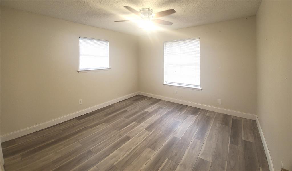 6605 Park Place Drive D Property Photo 5