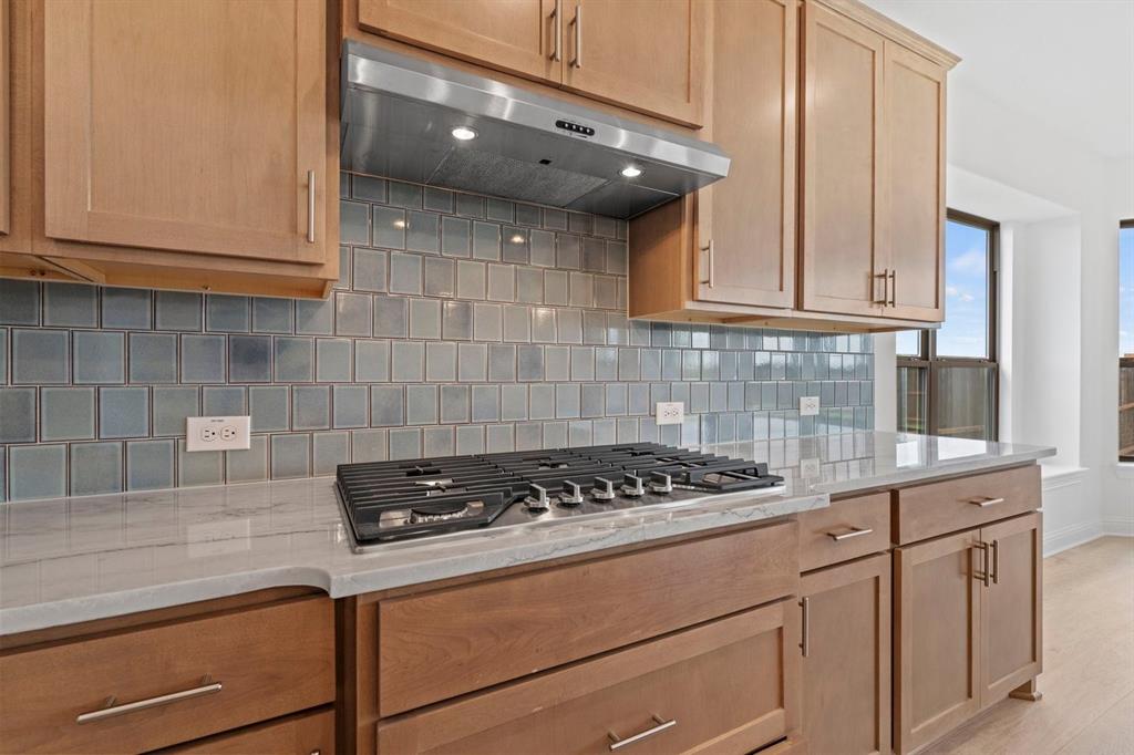 2821 Paddington Court Property Photo 4