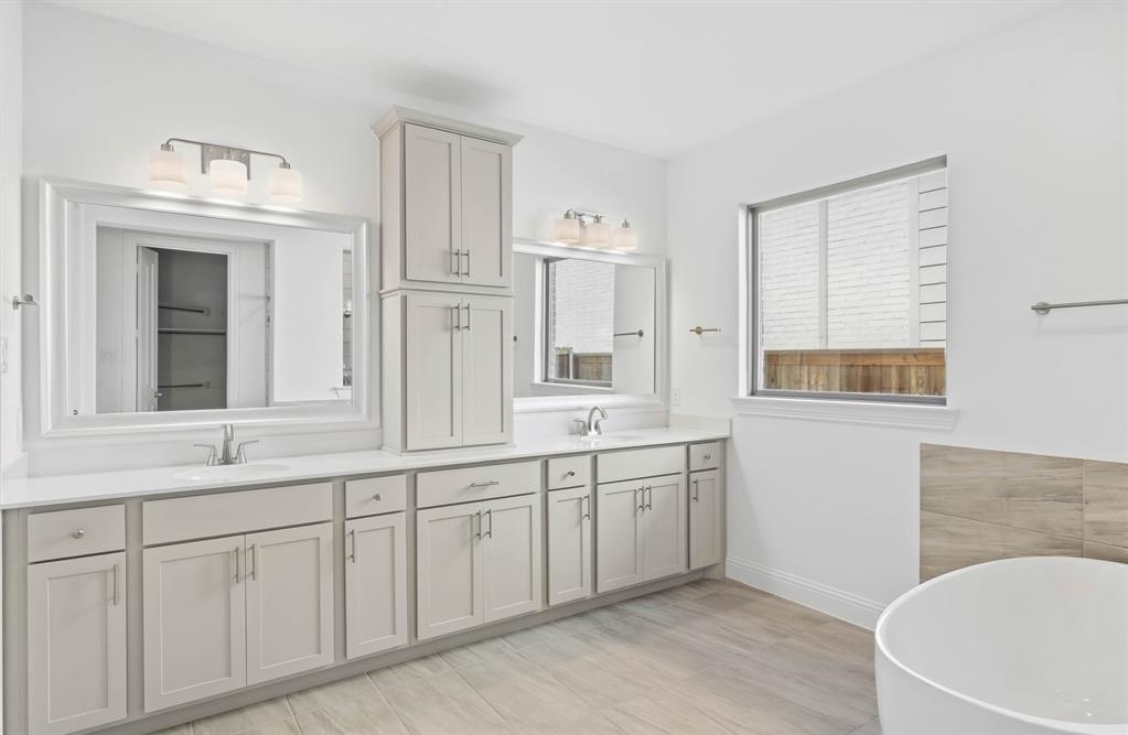 2821 Paddington Court Property Photo 22